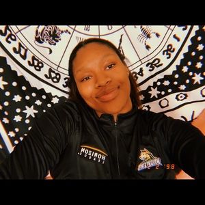 Meet your Posher, Tyle